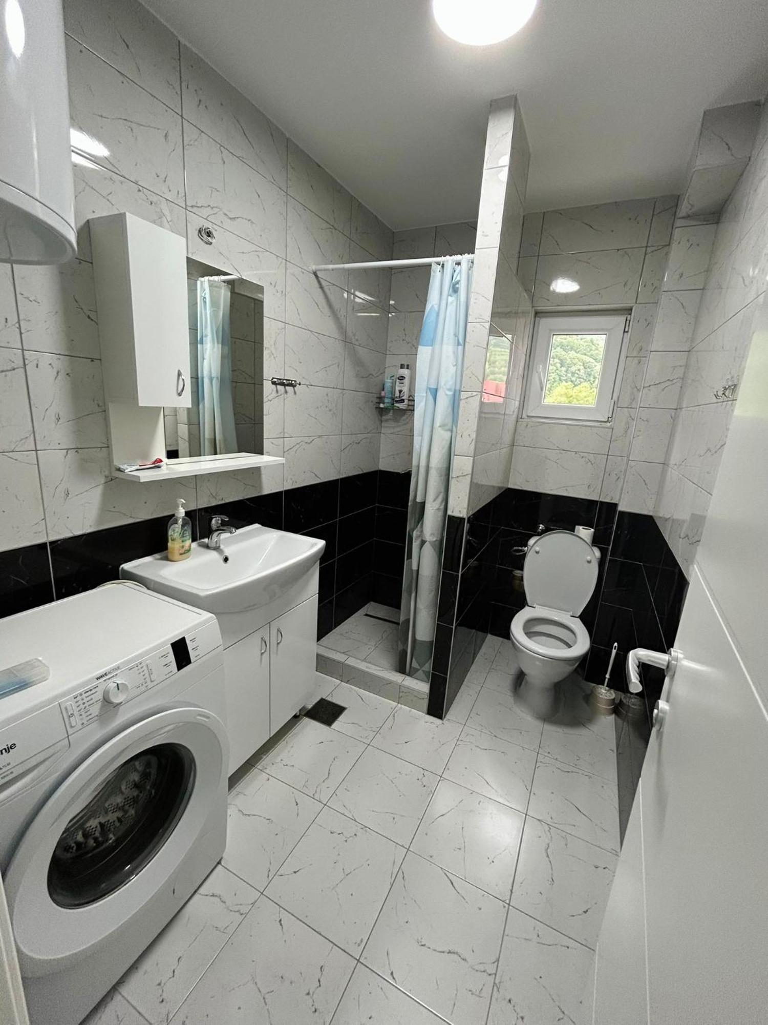 Apartamento Zlatna Plaza Bratunac Exterior foto